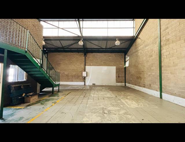 166M² WAREHOUSE TO LET IN ROBERTVILLE